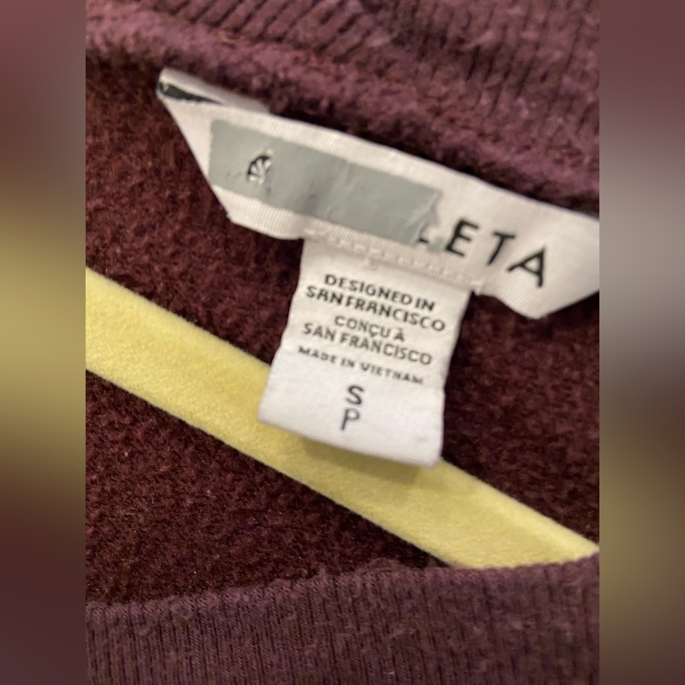 Athleta Size S Plum Purple Stretch Long Sleeve V Neck Tunic Top Thumbholes - Picture 7 of 9